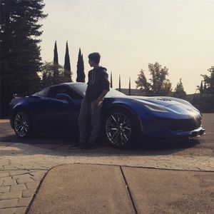 Meet your Posher, Jeb